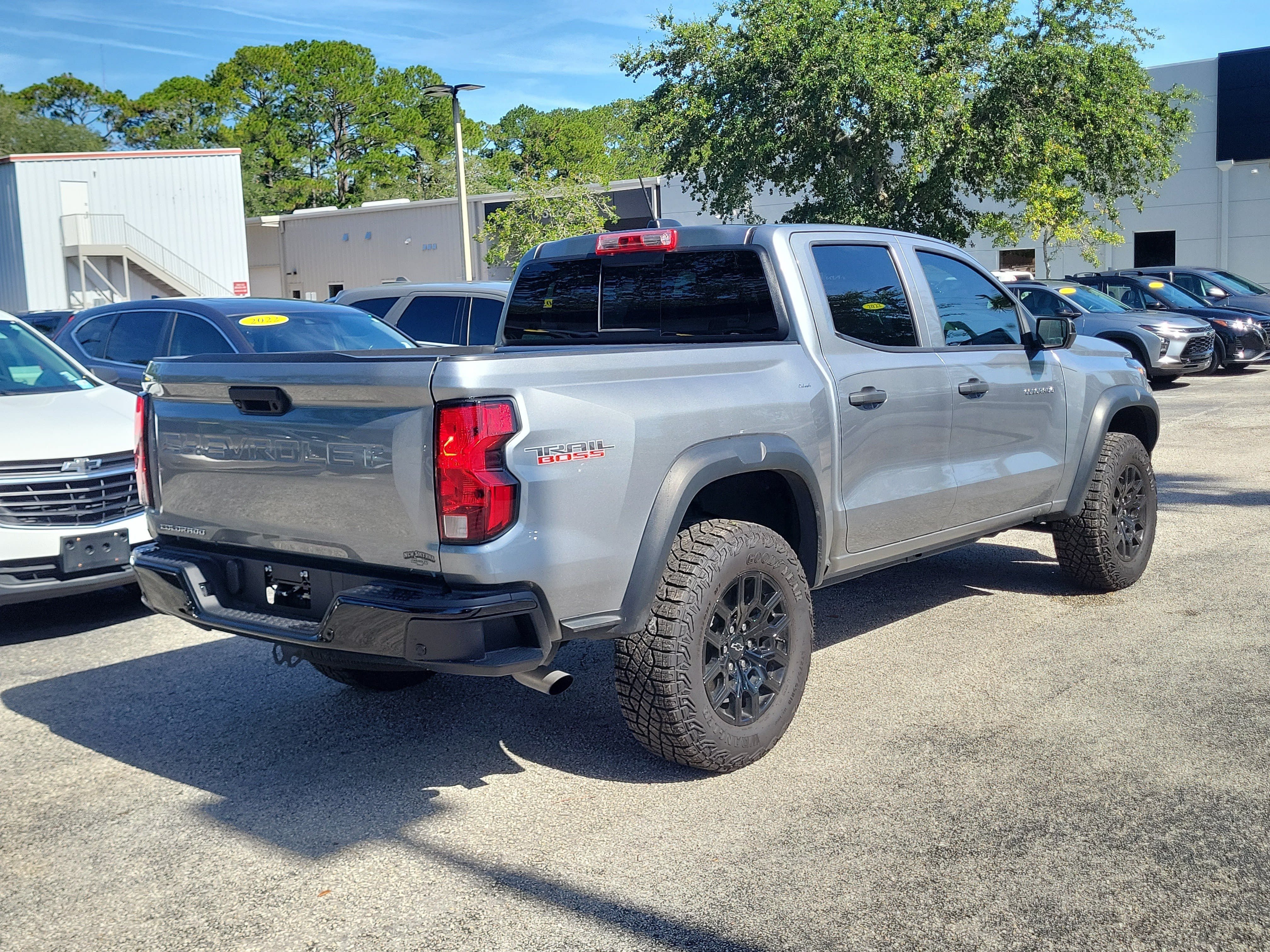 Used 2024 Chevrolet Colorado Trail Boss w/ Technology Package AWD/4WD image 6