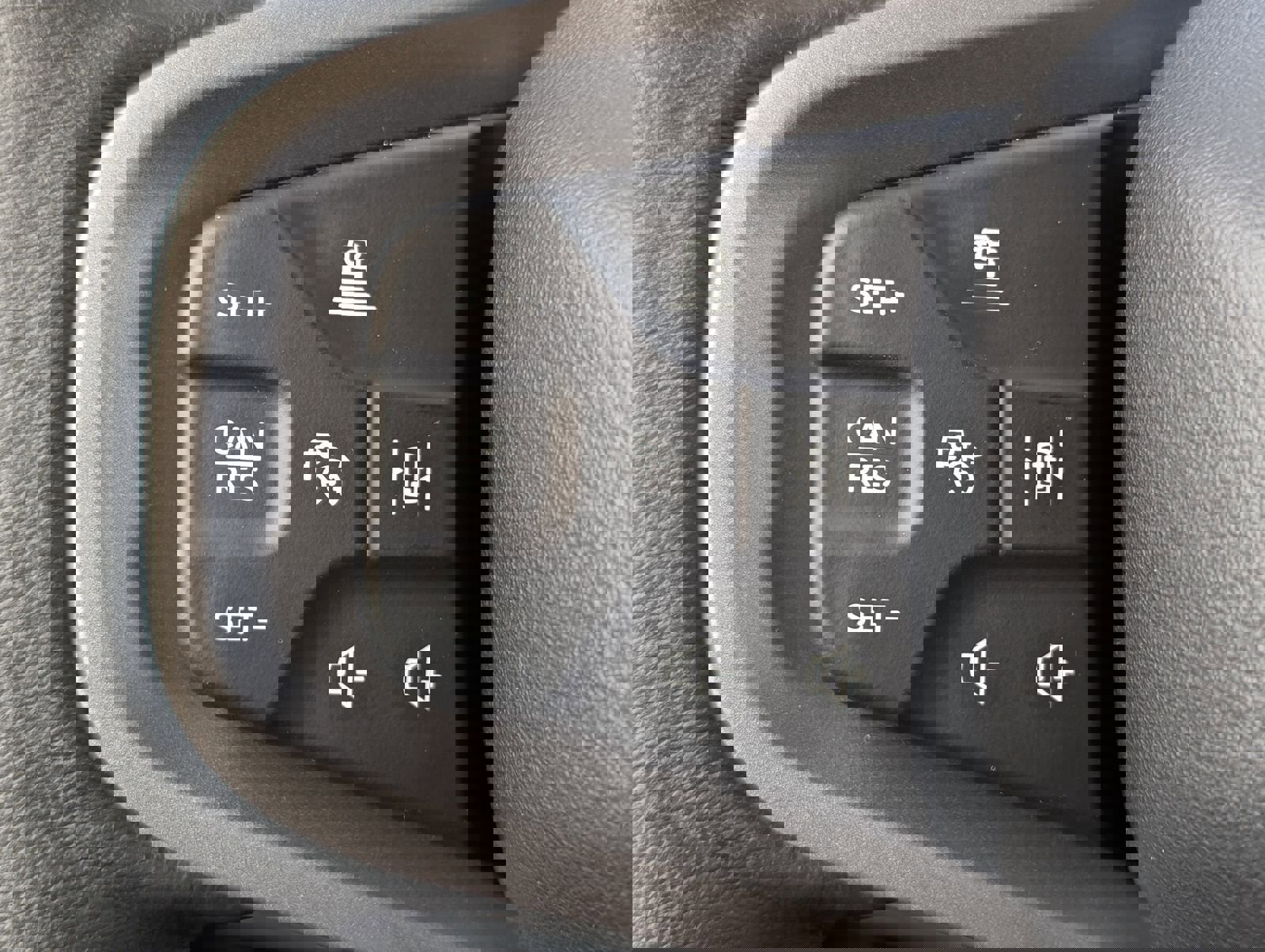 New 2025 Ford Bronco Badlands image 23