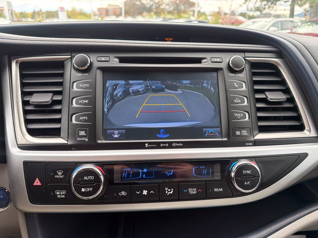 Used 2018 Toyota Highlander Limited Platinum AWD/4WD image 33