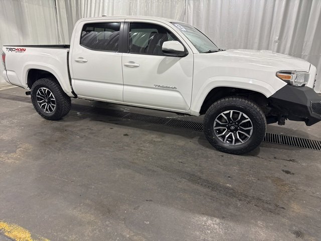 Used 2021 Toyota Tacoma TRD Sport image 2