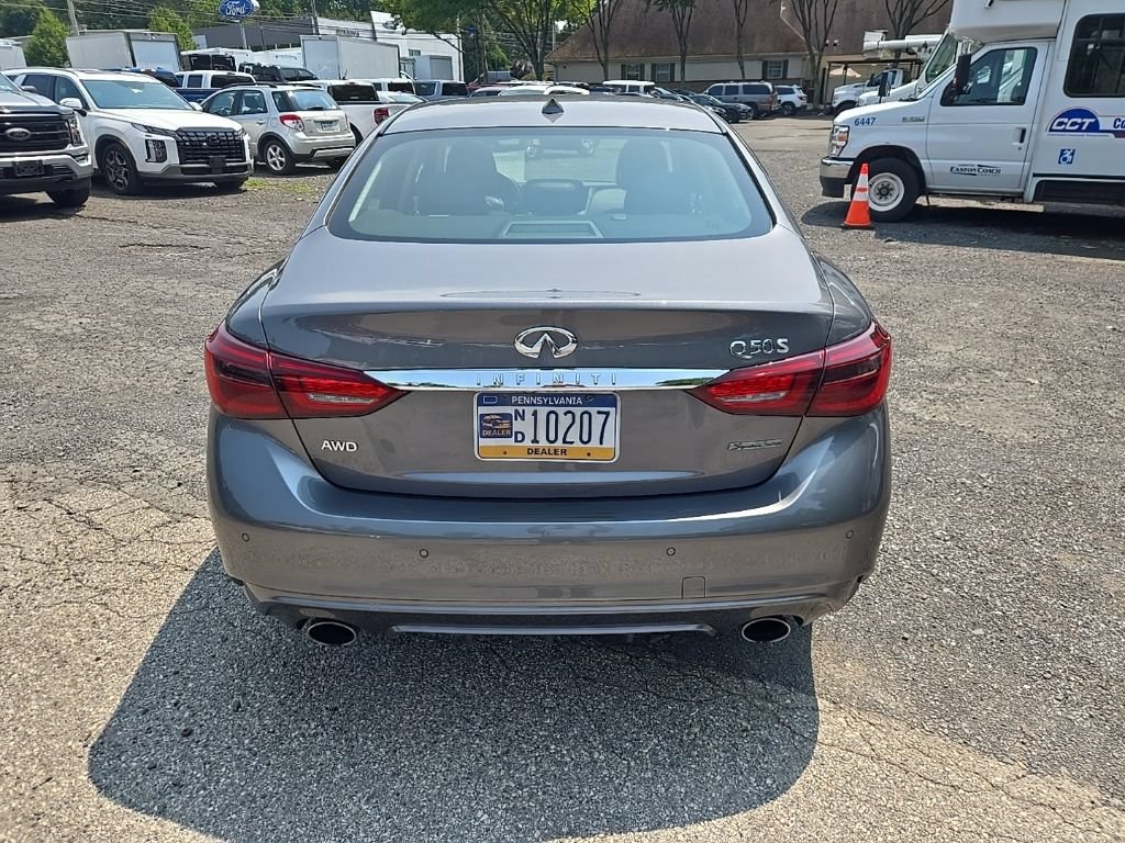 Used 2019 INFINITI Q50 Signature Edition w/ All Weather Package (L93) AWD/4WD image 6