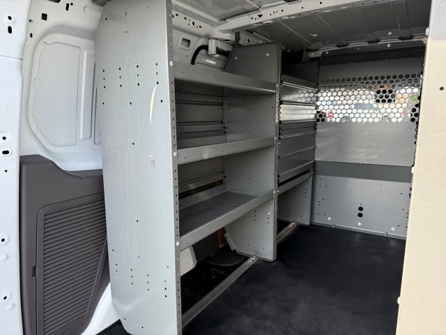 Used 2022 Ford Transit Connect XL image 17