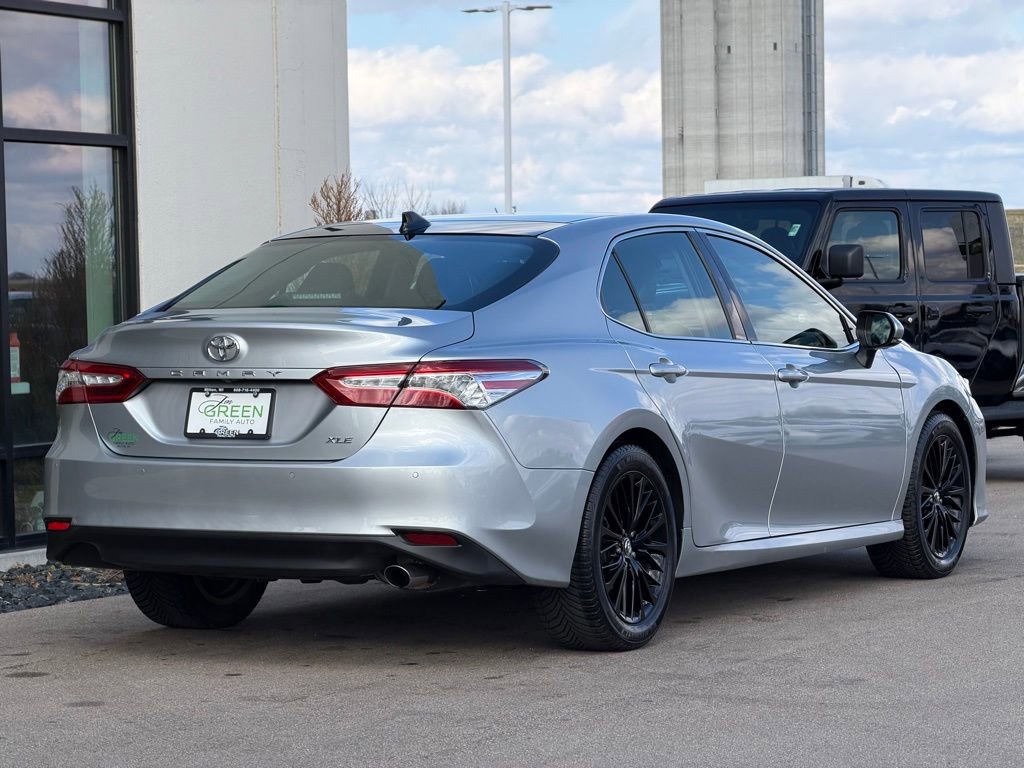 Used 2018 Toyota Camry XLE w/ Audio Package image 4