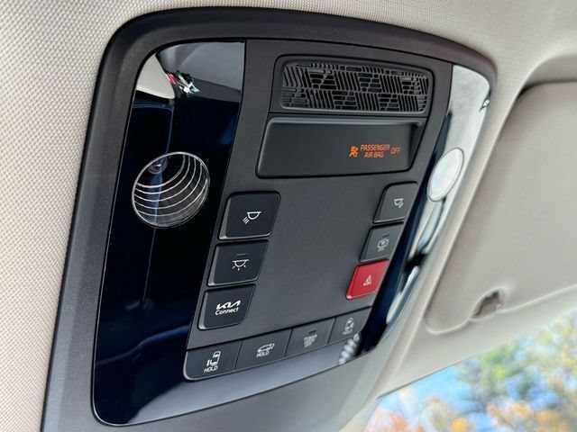 New 2026 Kia Carnival EX FWD image 18