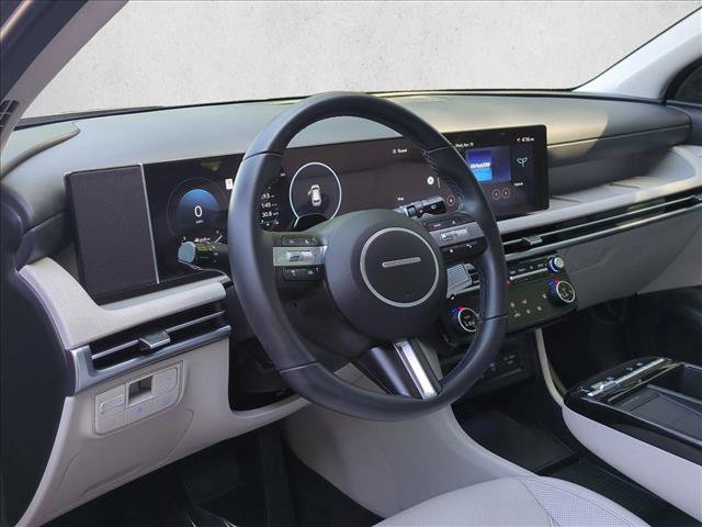 Certified 2025 Hyundai Tucson SEL AWD/4WD image 3