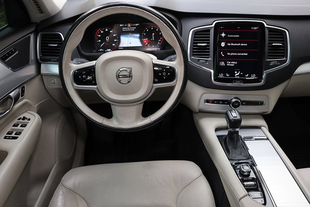 Used 2018 Volvo XC90 T6 Momentum w/ Convenience Package AWD/4WD image 40