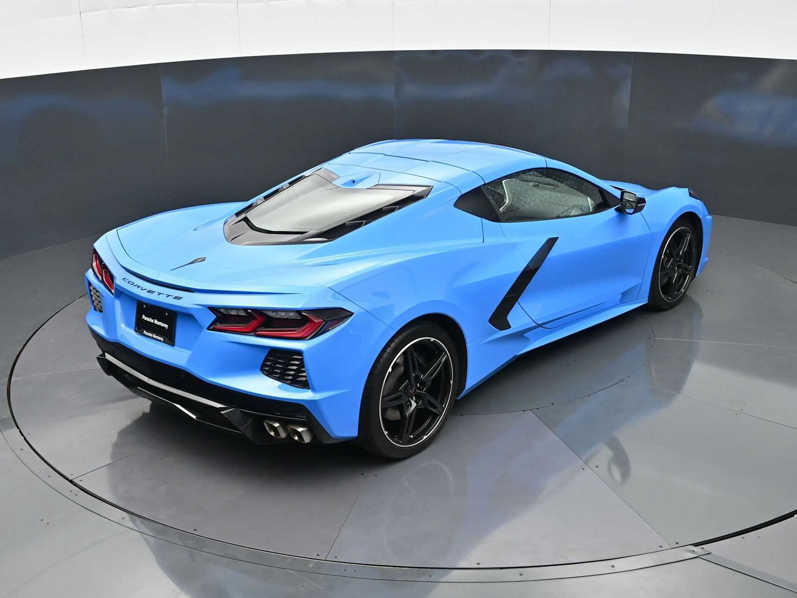 Used 2021 Chevrolet Corvette Stingray Preferred Cpe w/ Engine Appearance Package RWD image 32