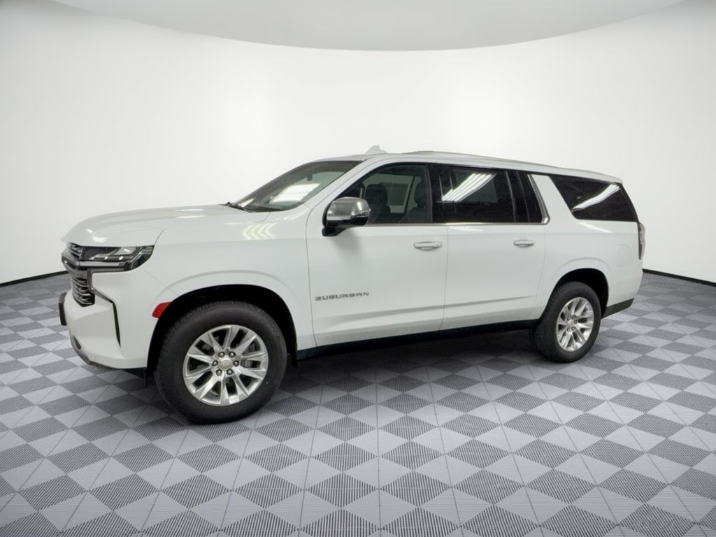 Used 2024 Chevrolet Suburban Premier RWD image 2