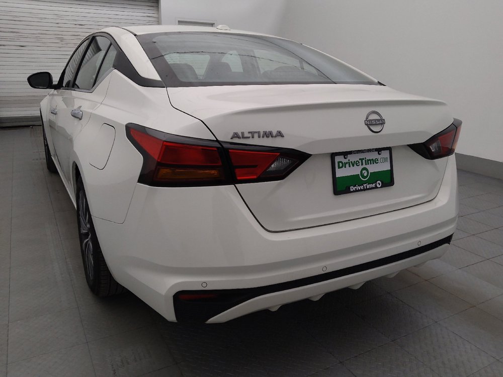 Used 2025 Nissan Altima 2.5 SV FWD image 5