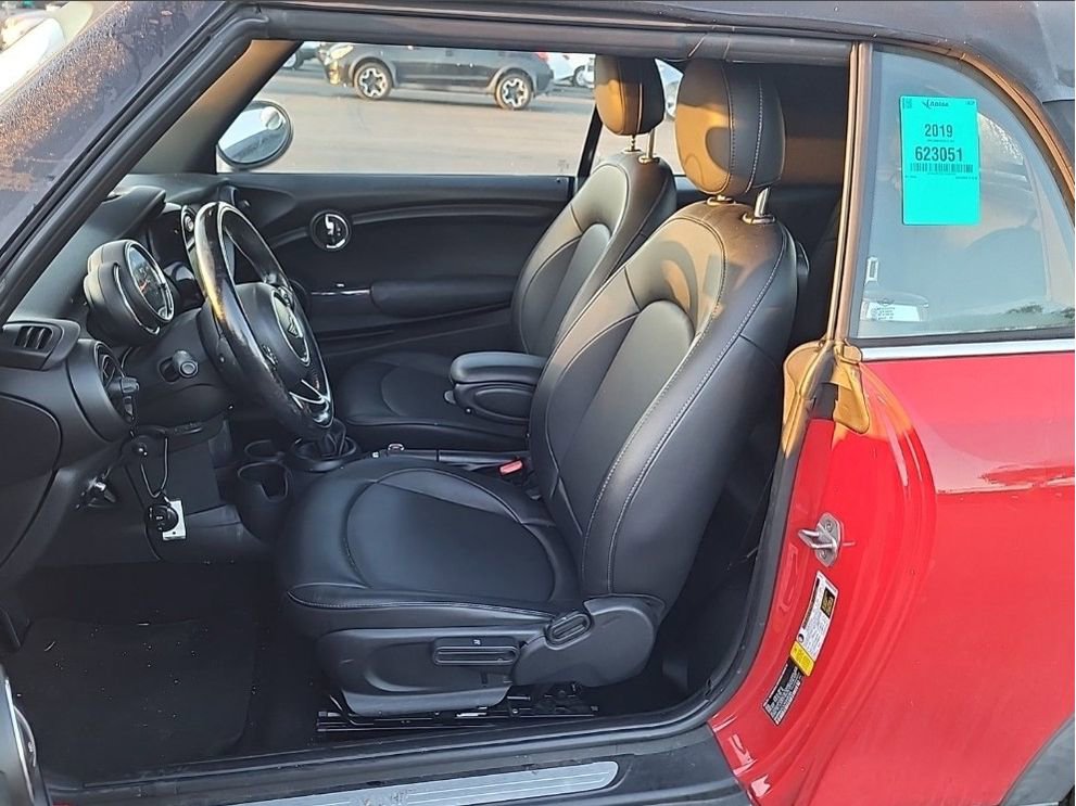 Used 2019 MINI Cooper Convertible image 26