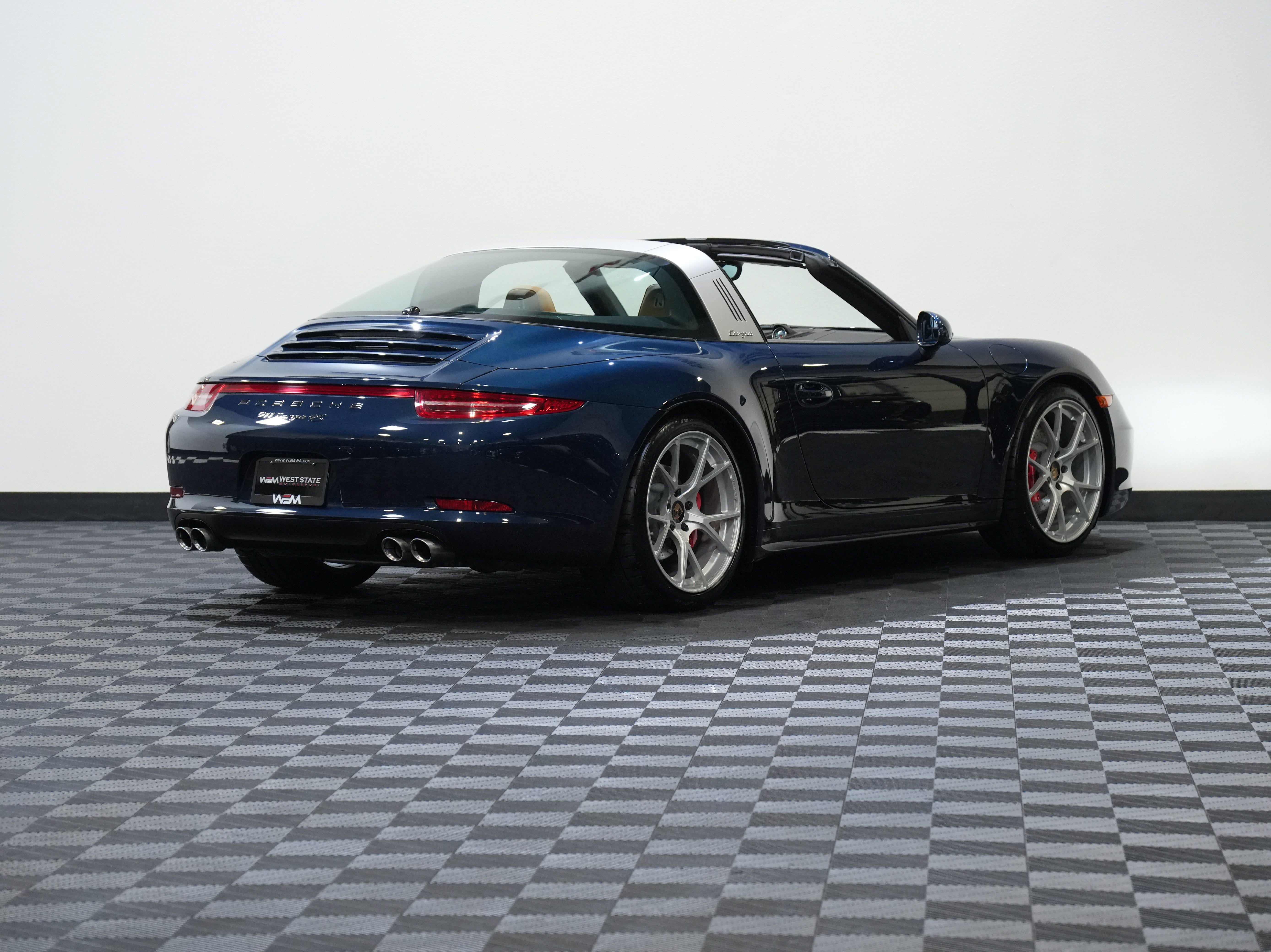 Used 2016 Porsche 911 Targa 4S AWD/4WD image 7