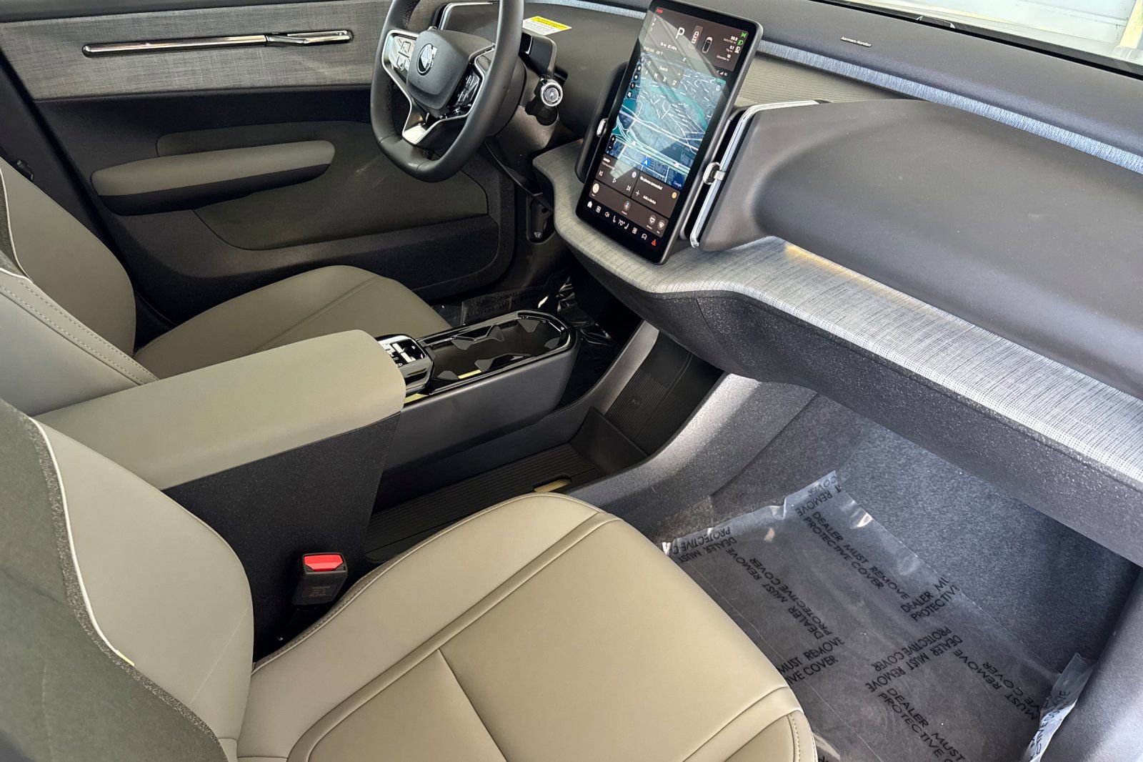 New 2026 Volvo EX30 Plus w/ Climate Package image 18