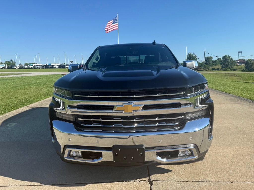 Used 2022 Chevrolet Silverado 1500 LTZ w/ LTZ Premium Package AWD/4WD image 7