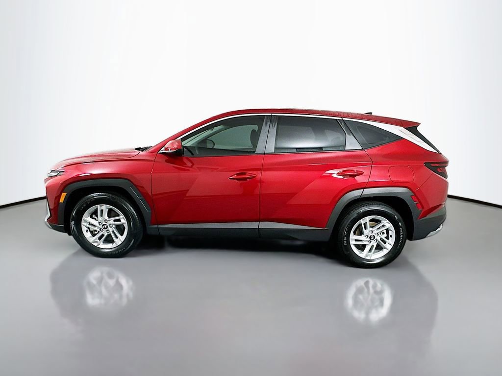 Certified 2025 Hyundai Tucson SE image 8
