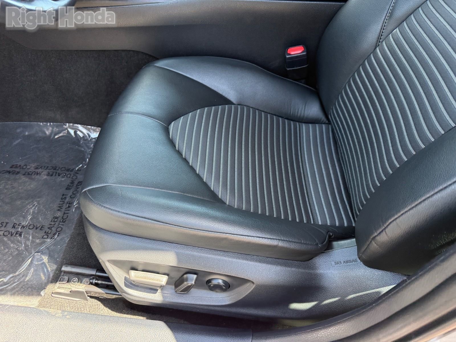 Used 2024 Toyota Camry SE FWD image 14