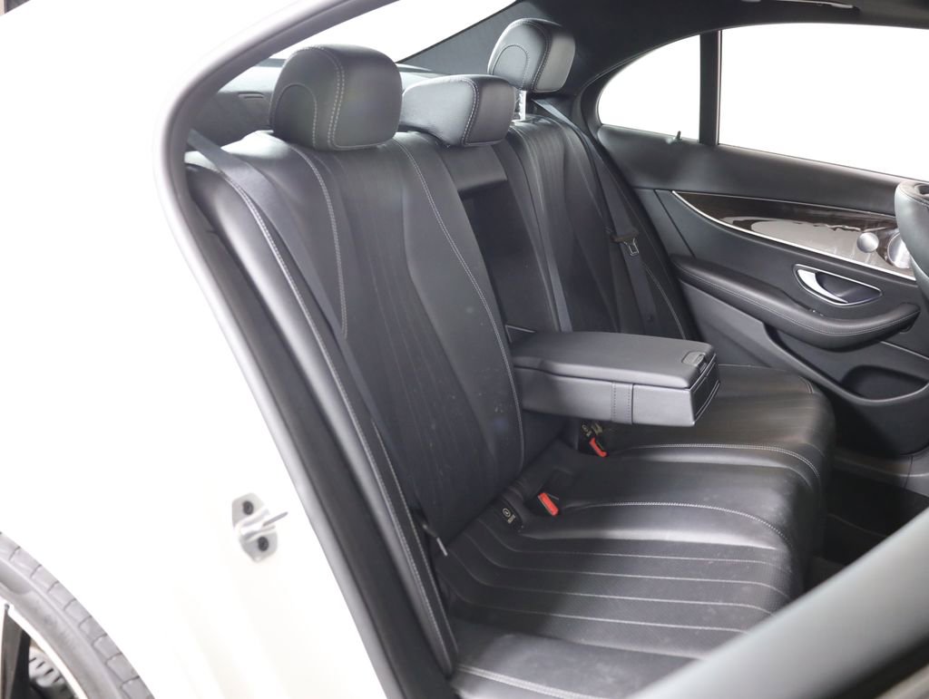 Certified 2019 Mercedes-Benz E 300 4MATIC image 37