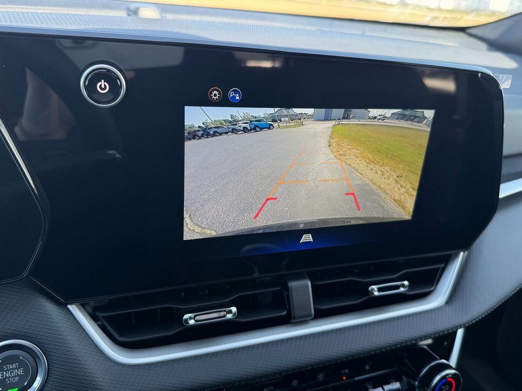 New 2026 Chevrolet Equinox LT w/ Convenience Package II image 24