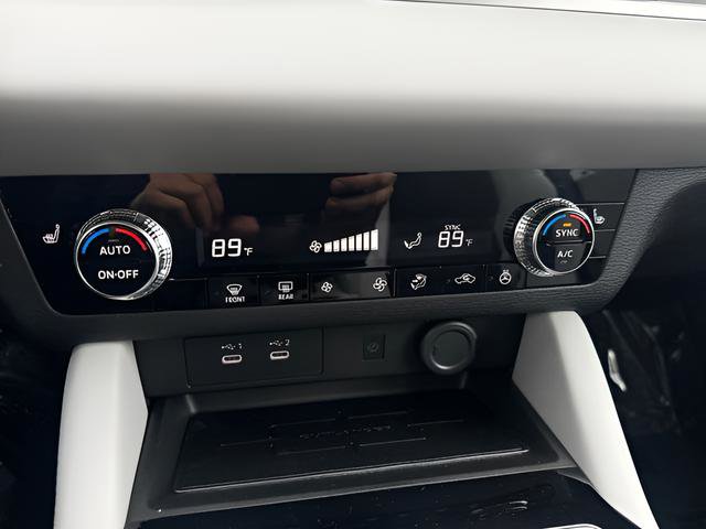 New 2026 Mitsubishi Outlander SE FWD image 18