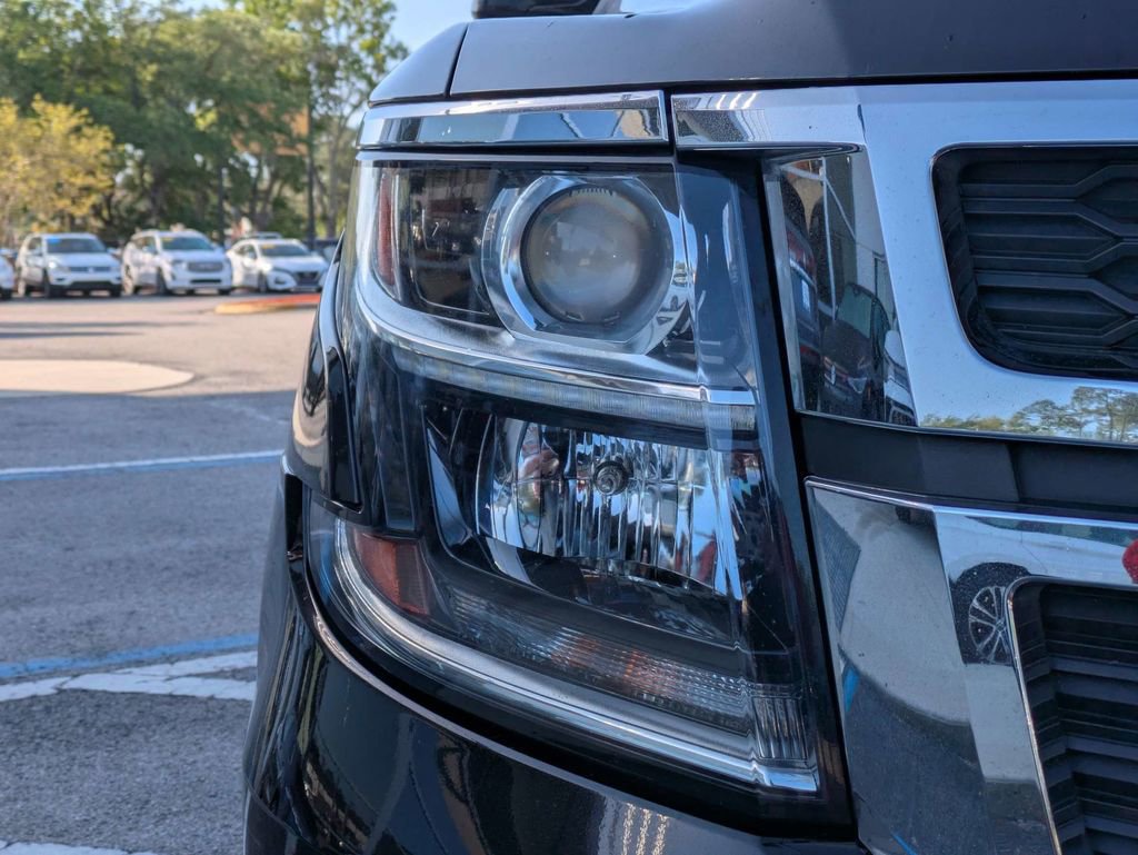 Used 2020 Chevrolet Tahoe LT w/ Z71 Midnight Edition image 10