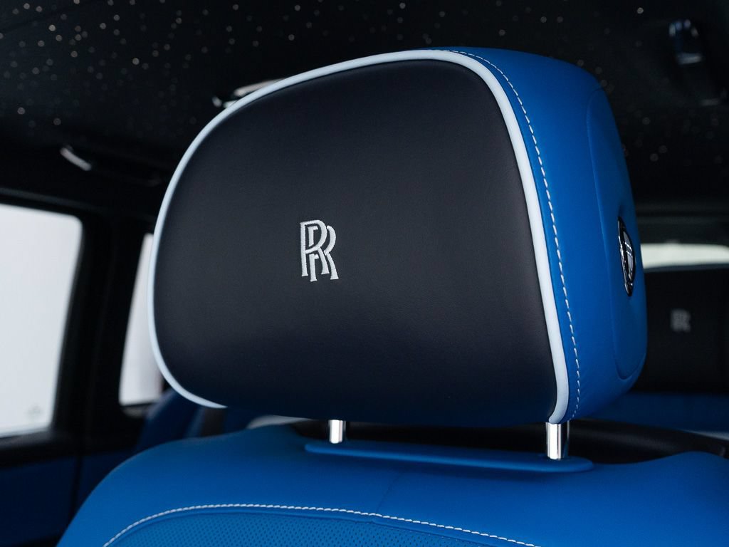 Certified 2025 Rolls-Royce Cullinan Black Badge AWD/4WD image 18