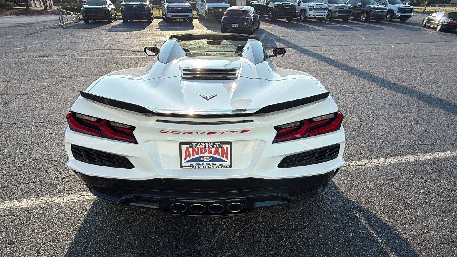 Used 2024 Chevrolet Corvette Z06 RWD image 9