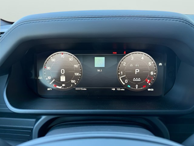 New 2026 Land Rover Defender 90 X-Dynamic SE AWD/4WD image 18