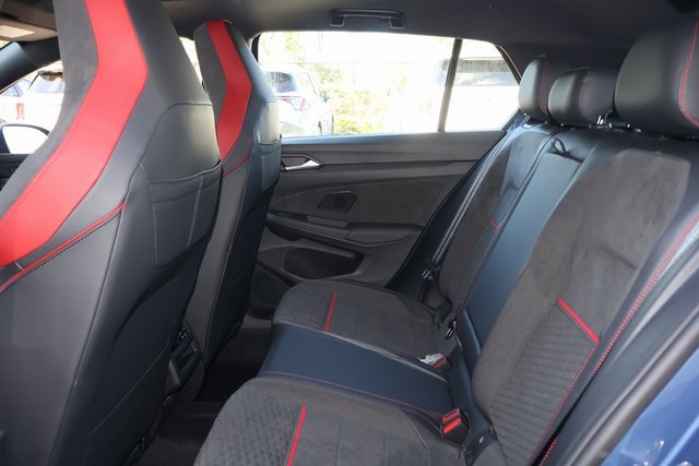 New 2026 Volkswagen GTI SE image 4