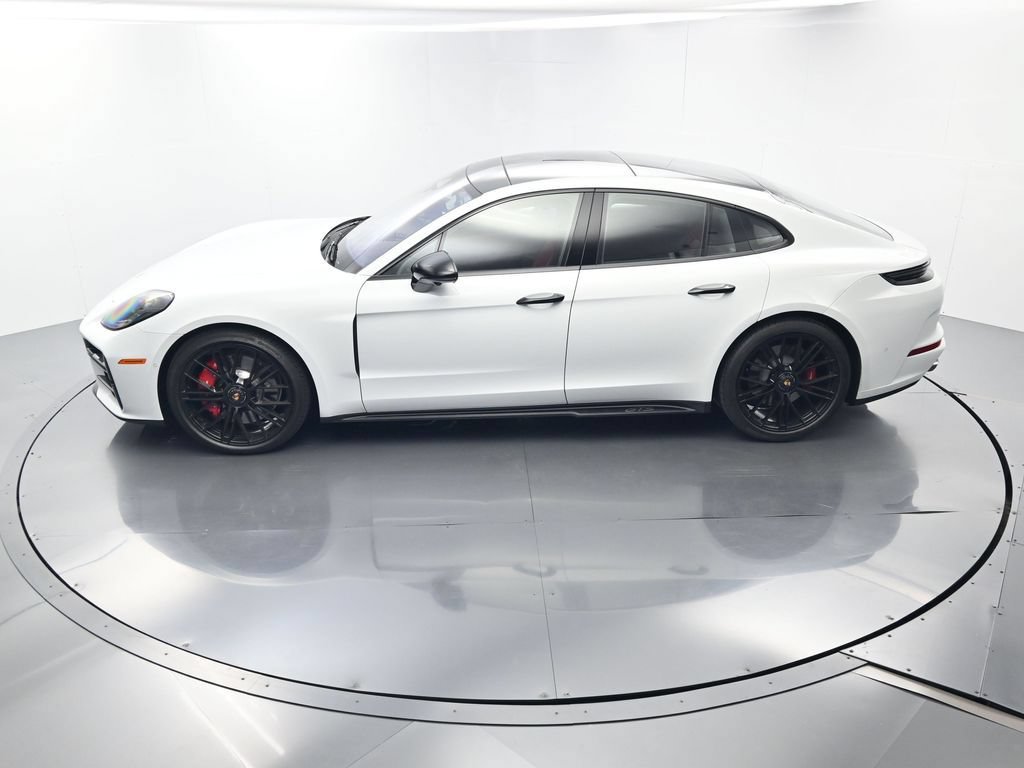Certified 2026 Porsche Panamera GTS AWD/4WD image 37