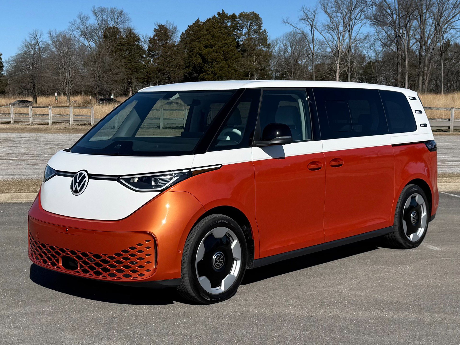 Used 2025 Volkswagen ID. Buzz Pro S Plus image 2