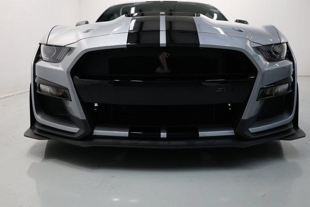 Used 2022 Ford Mustang Shelby GT500 w/ Carbon Fiber Track Pack RWD image 61