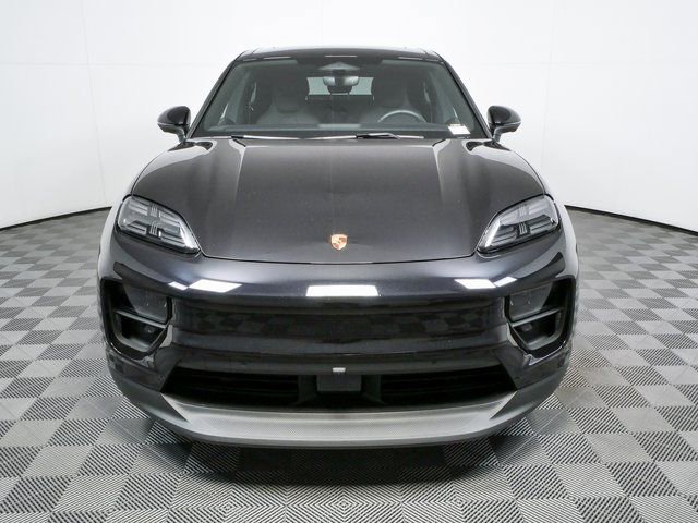 Certified 2025 Porsche Macan Electric RWD image 36