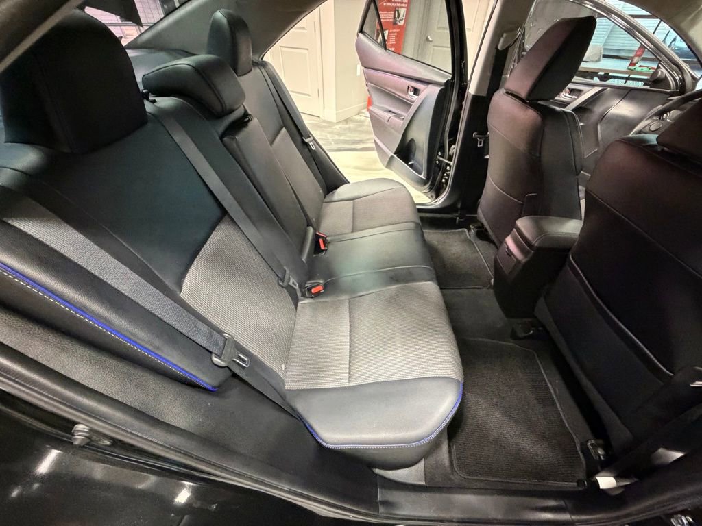 Used 2017 Toyota Corolla SE FWD image 40