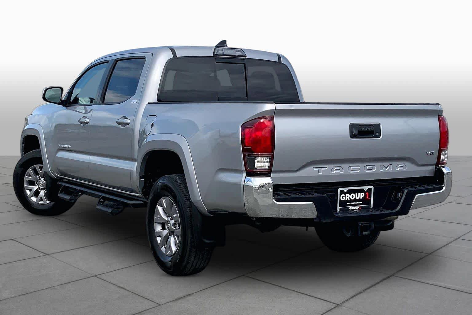 Used 2019 Toyota Tacoma SR5 RWD image 12