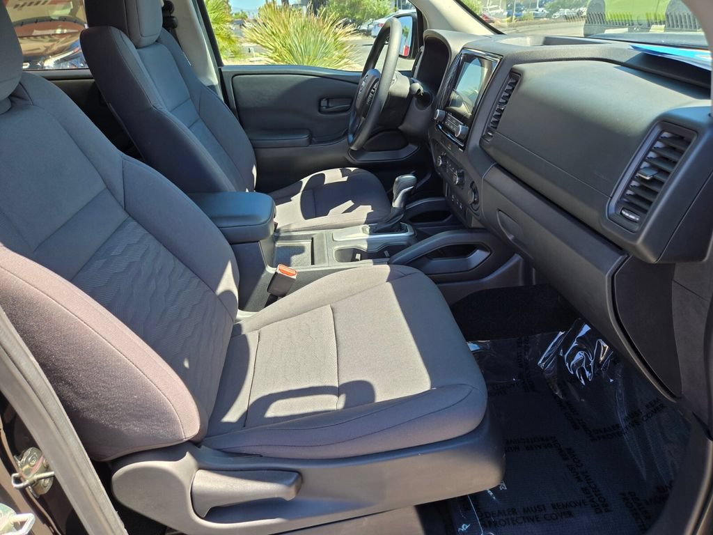 Certified 2022 Nissan Frontier S w/ Technology Package RWD image 18