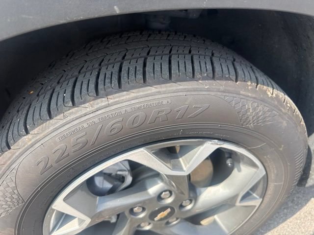 Used 2025 Chevrolet Trax LT FWD image 10
