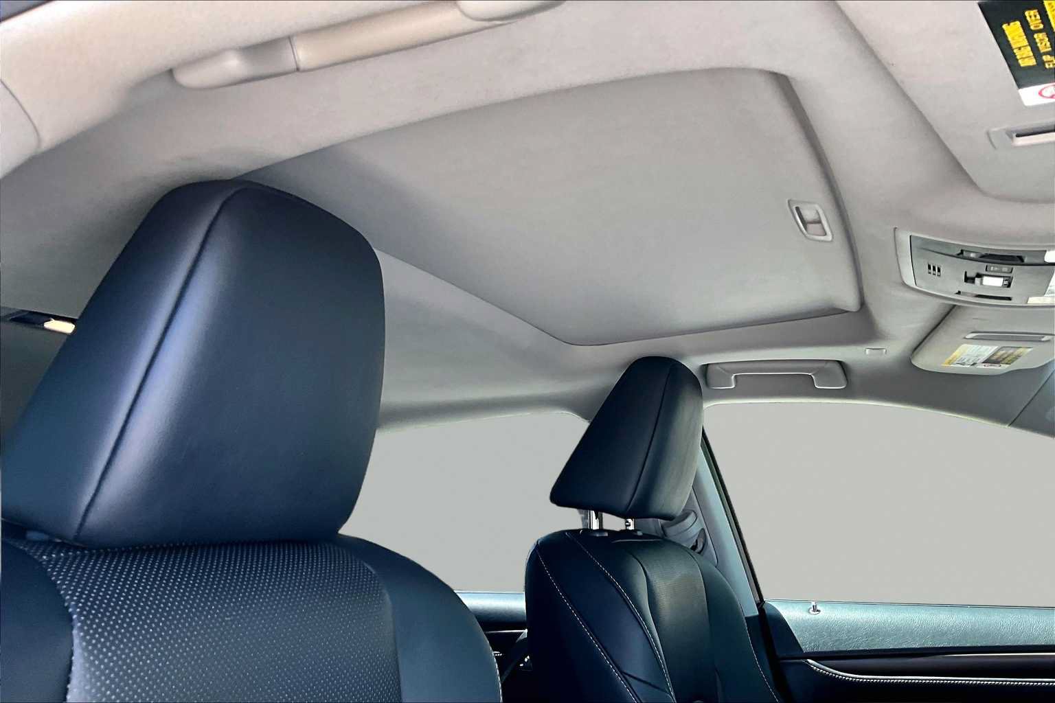 Used 2021 Lexus RX 450h AWD w/ Premium Package image 14