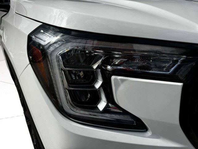 Used 2022 GMC Terrain SLE w/ Driver Convenience Package FWD image 13