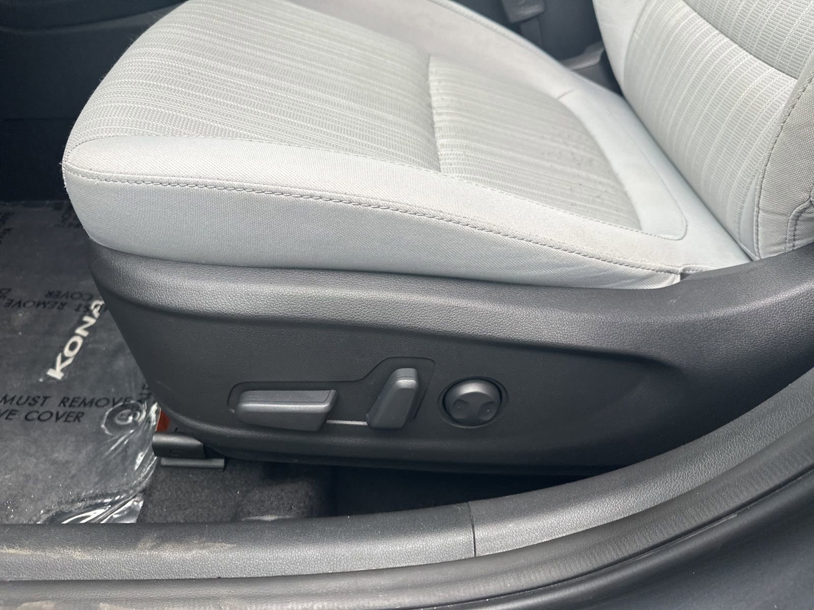 Used 2023 Hyundai Kona SEL image 12