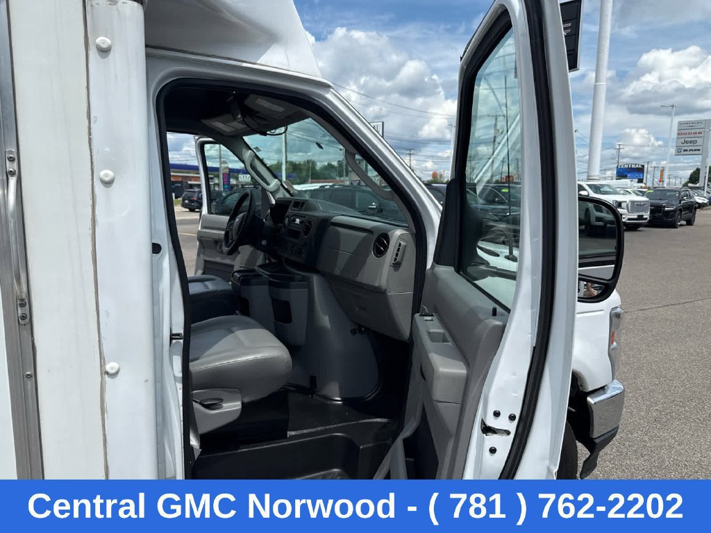 Used 2024 Ford E-350 and Econoline 350 Super Duty w/ Power Windows & Locks Group RWD image 14