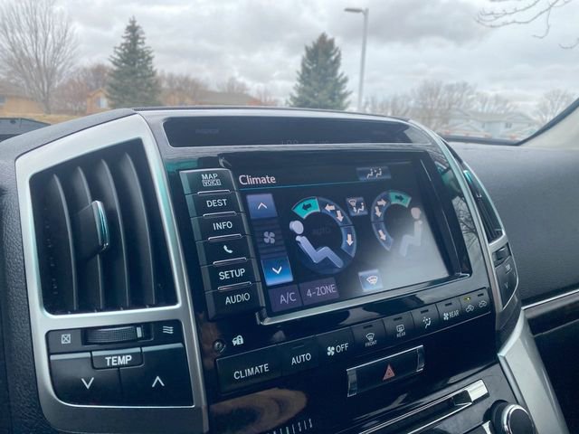 Used 2013 Toyota Land Cruiser image 16