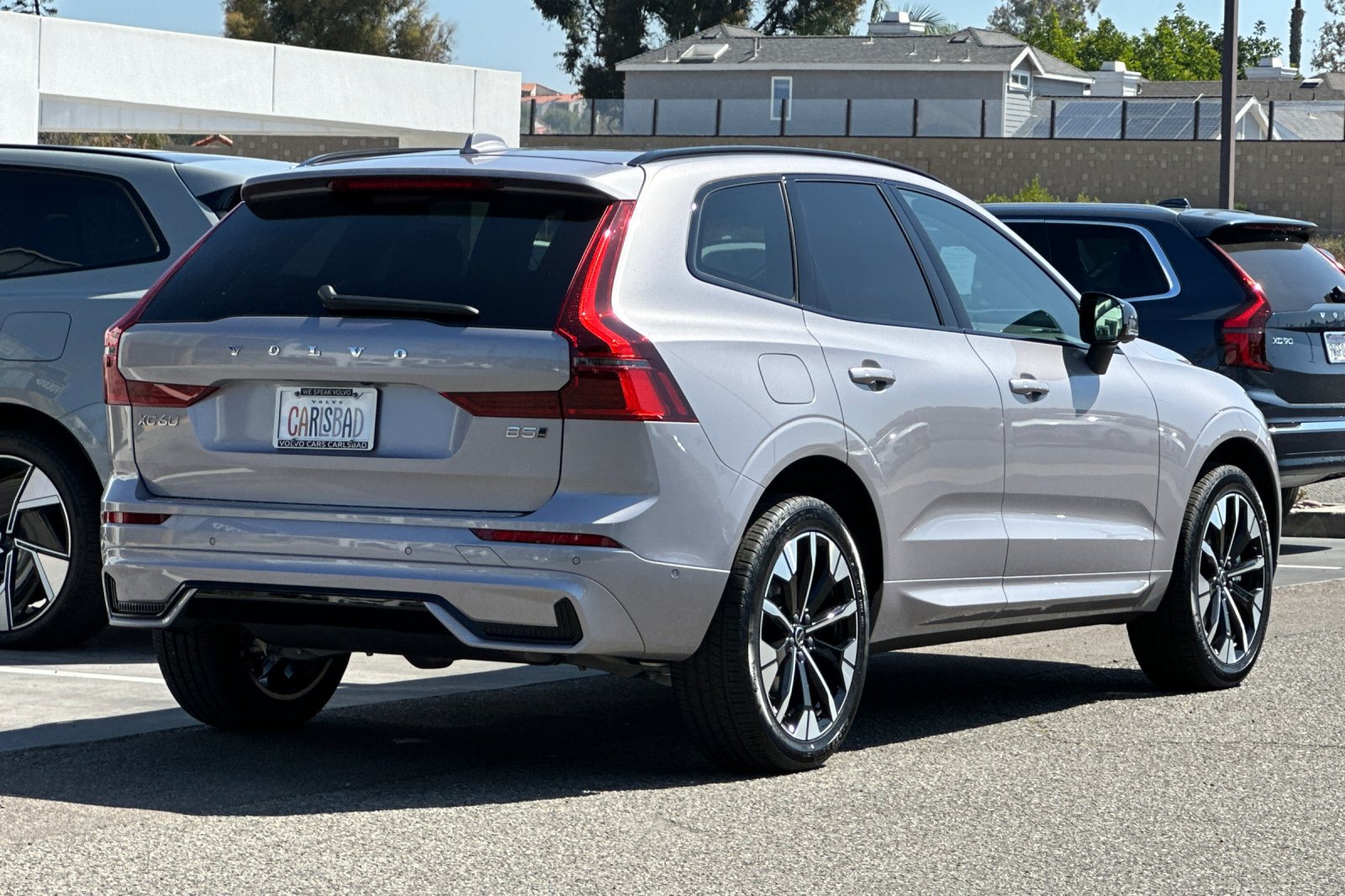 New 2026 Volvo XC60 B5 Plus w/ Climate Package AWD/4WD image 4
