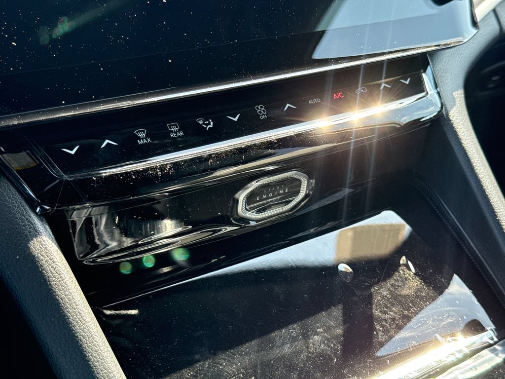 New 2026 Jeep Grand Cherokee L 2WD image 22