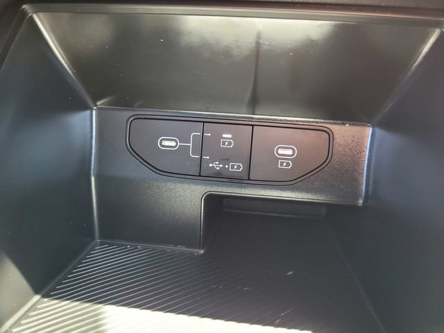 Used 2025 Kia Sorento LX FWD image 24