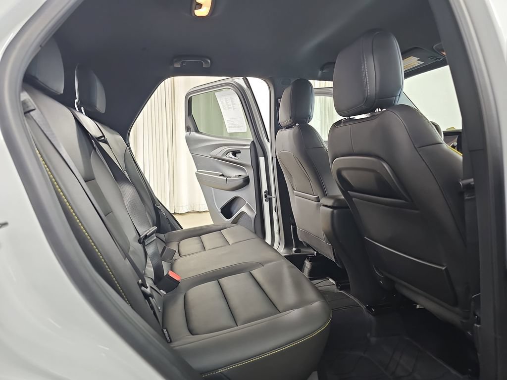 Certified 2024 Chevrolet TrailBlazer ACTIV w/ Driver Confidence Package AWD/4WD image 14