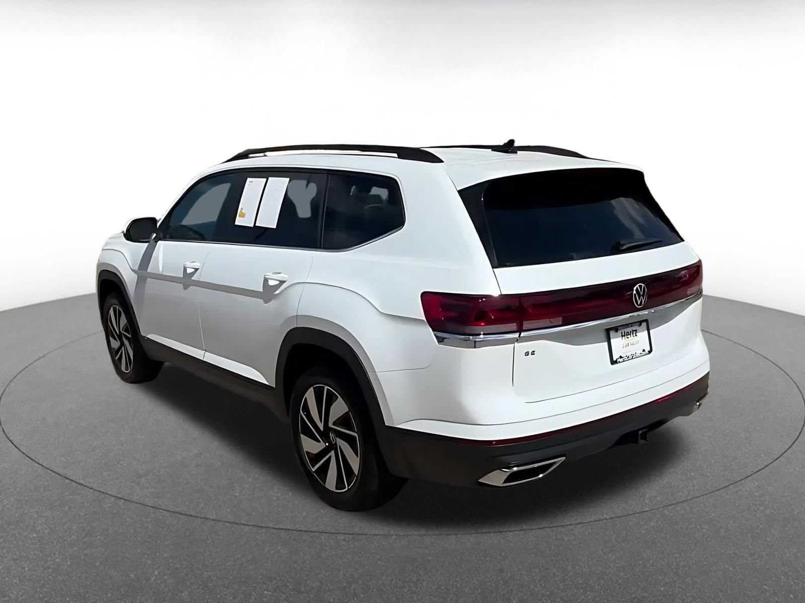 Used 2026 Volkswagen Atlas SE FWD image 9