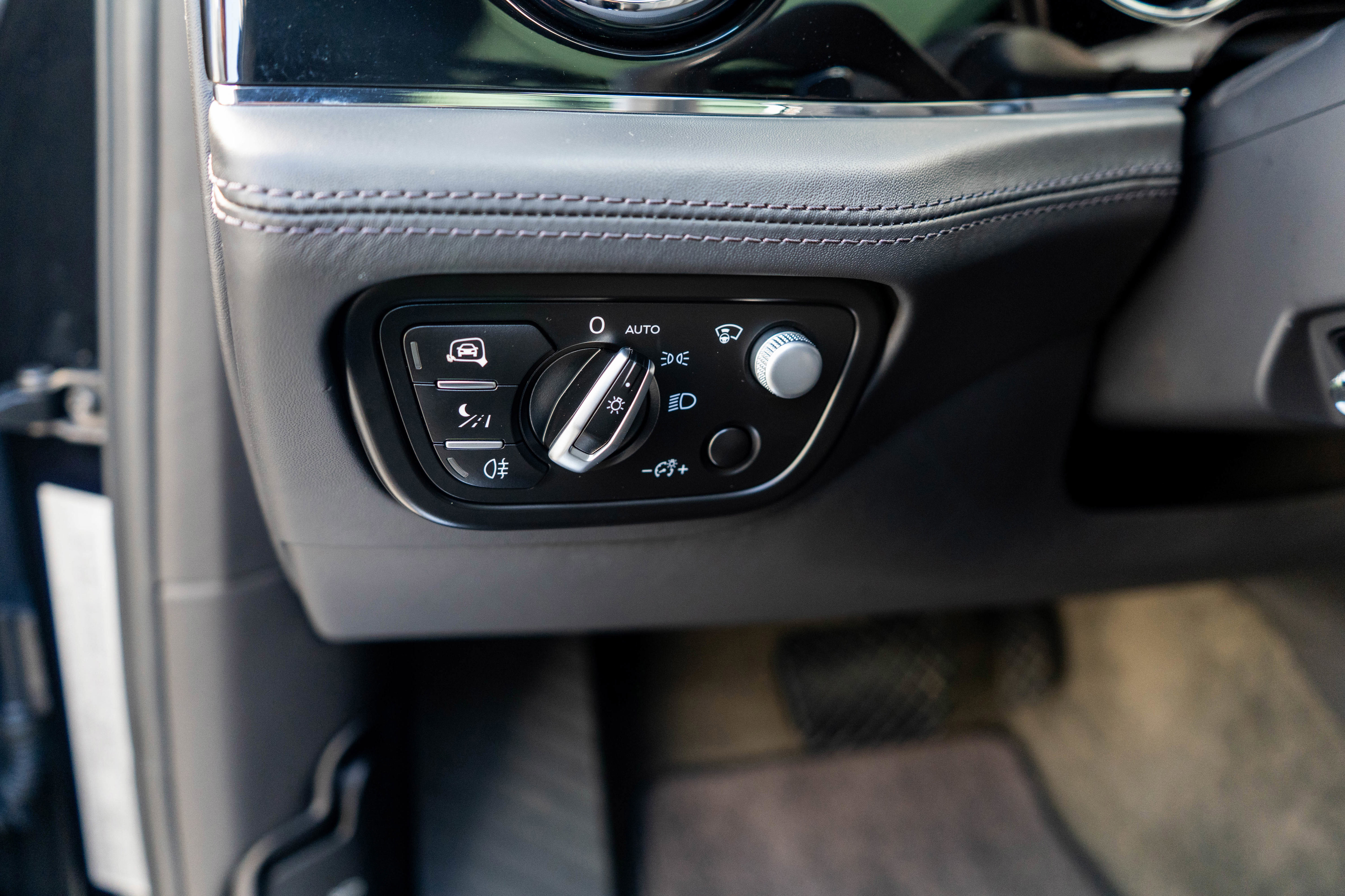 Used 2022 Bentley Bentayga image 18