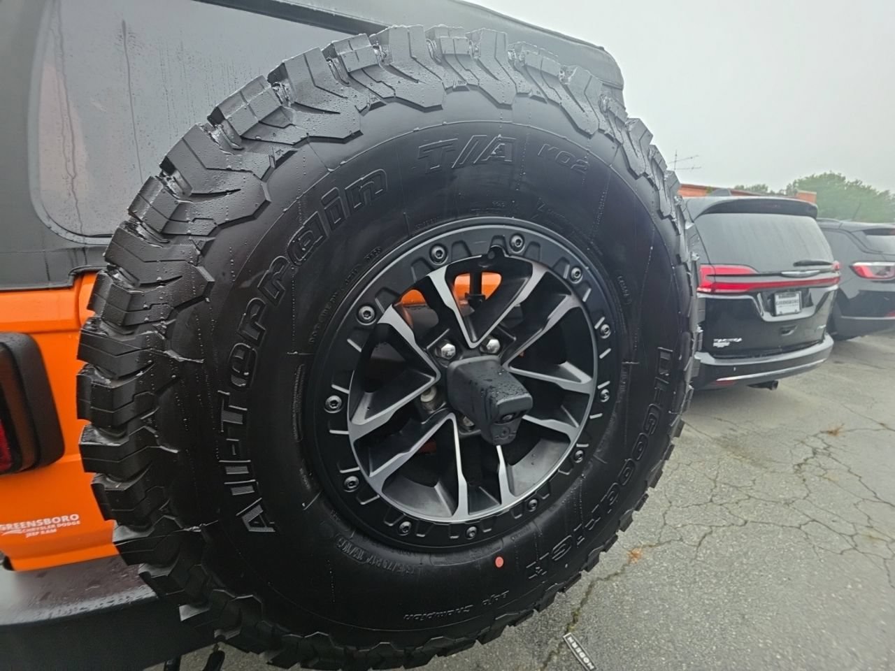 Used 2025 Jeep Wrangler Sport AWD/4WD image 38