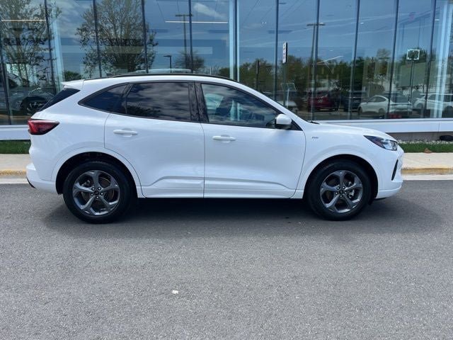 Used 2023 Ford Escape ST-Line Select w/ Tech Pack #2 image 9