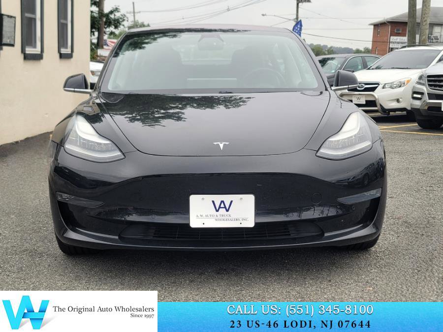 Used 2018 Tesla Model 3 Performance image 2