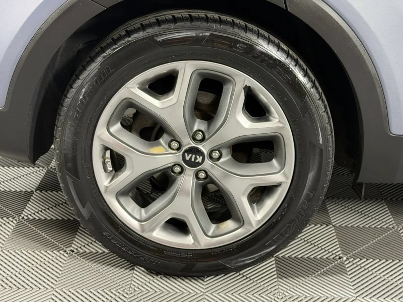Used 2019 Kia Sorento EX AWD/4WD image 14